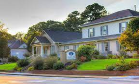 "Exterior view of Davis-Turner Funeral Home where obituary services are held."