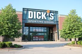 "Check Dick's Sporting Goods opening and closing times." 